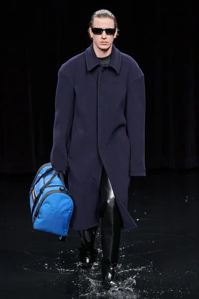 Look 62